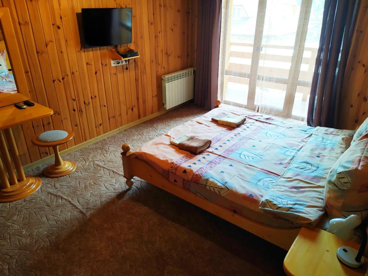 Guest House Shafran Яремча Экстерьер фото