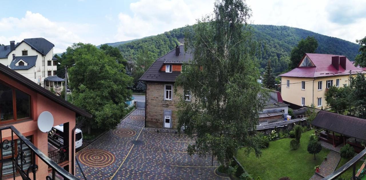 Guest House Shafran Яремча Экстерьер фото