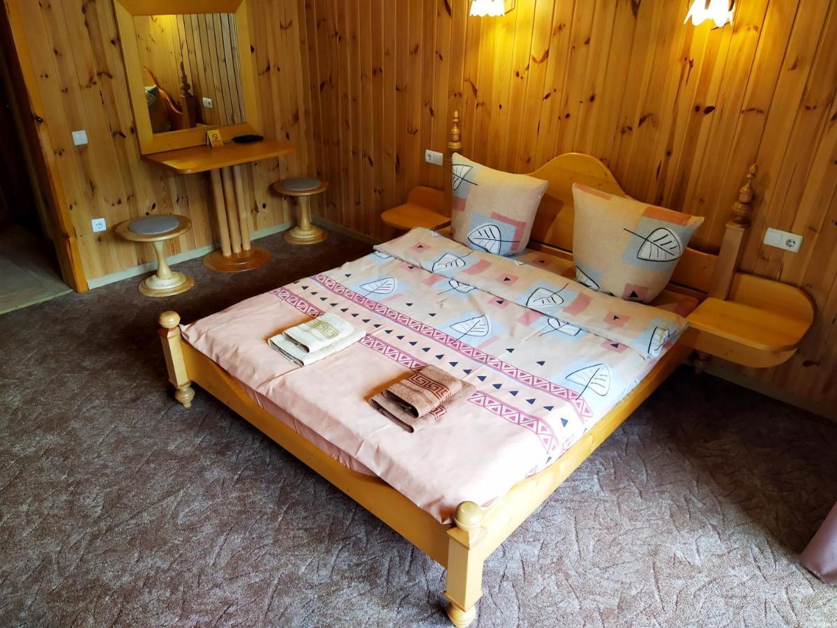 Guest House Shafran Яремча Экстерьер фото