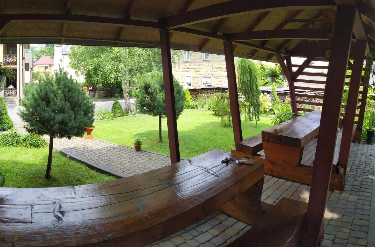 Guest House Shafran Яремча Экстерьер фото